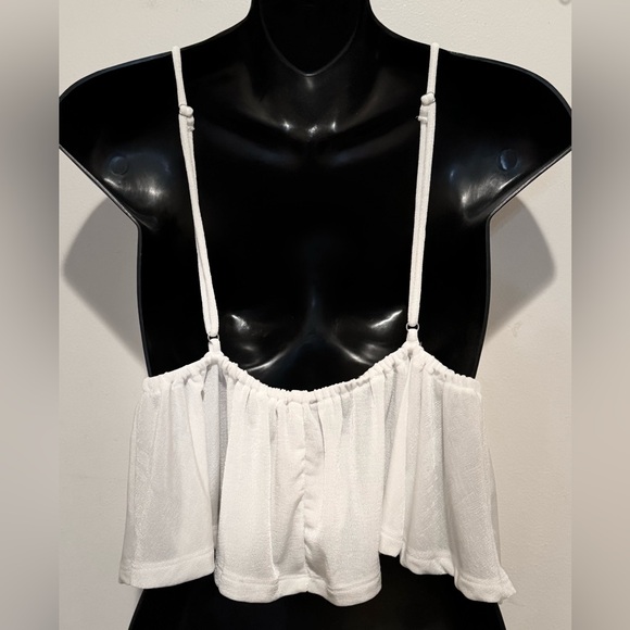 ✨NWT✨ White Crop Top - Picture 5 of 7